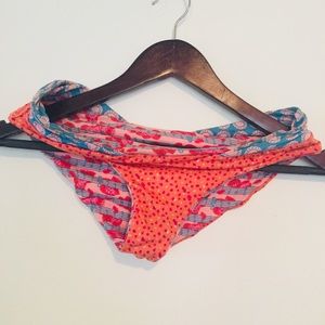 Reversible small bikini bottom pink print